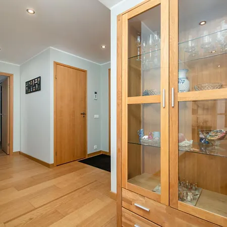 3-bedroom With Sauna And Balcony Apartman *